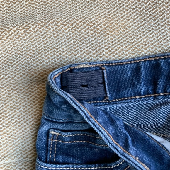Old Navy size 12 super skinny blue jeans with adjustable waist band. - Picture 4 of 5